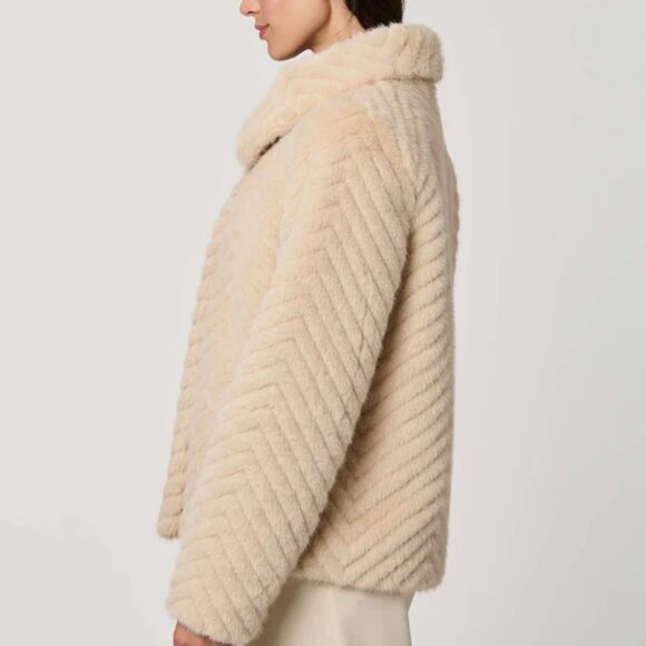 Bernardo Faux Fur Coat - Picture 4 of 8